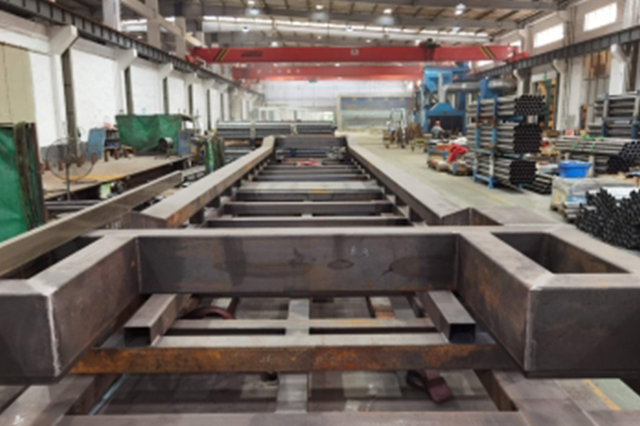 Produzione e personalizzazione di attrezzature complete